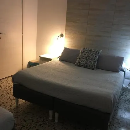 Appartamento Casagioieni Aeroporto di Catania Fontana Rossa Camera foto